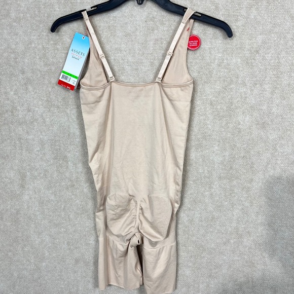 Spanx Flat Out Flawless Open Bust Mid Thigh Bodysuit Size Large‎ NEW - Picture 3 of 3
